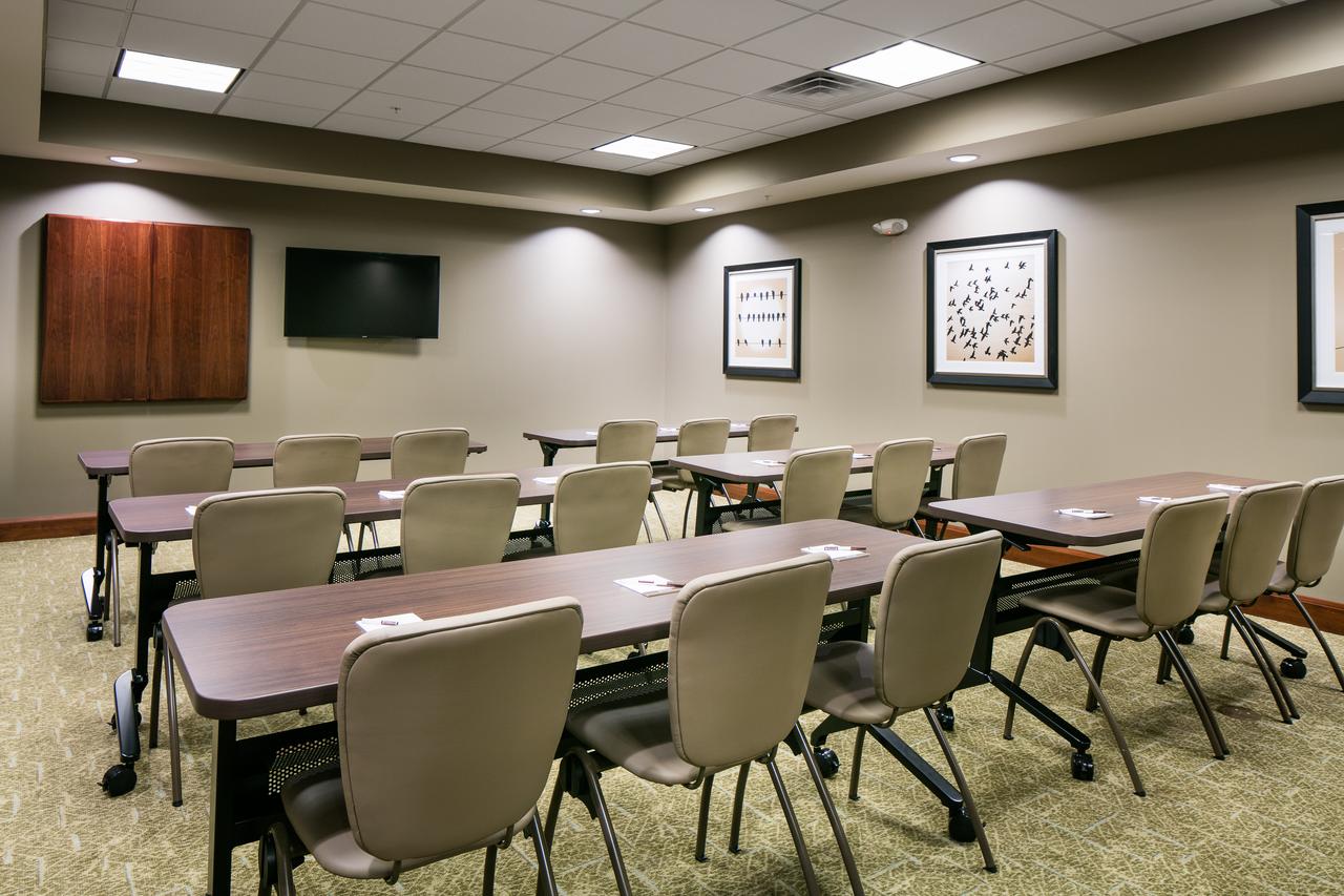 Staybridge Suites Des Moines Downtown - thumb 7