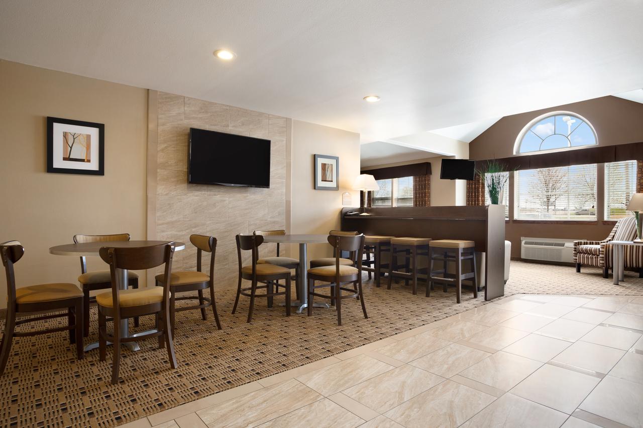 Microtel By Wyndham Cedar Rapids/Marion - thumb 19