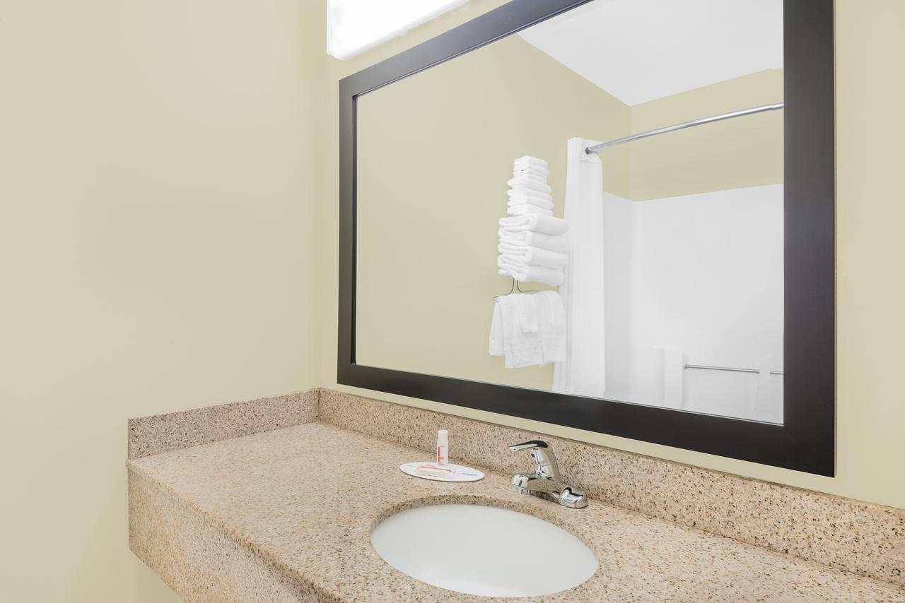 Super 8 By Wyndham Ottumwa - thumb 17