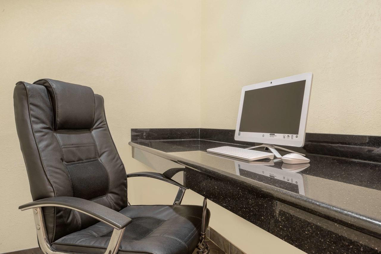 Super 8 By Wyndham Ottumwa - thumb 28