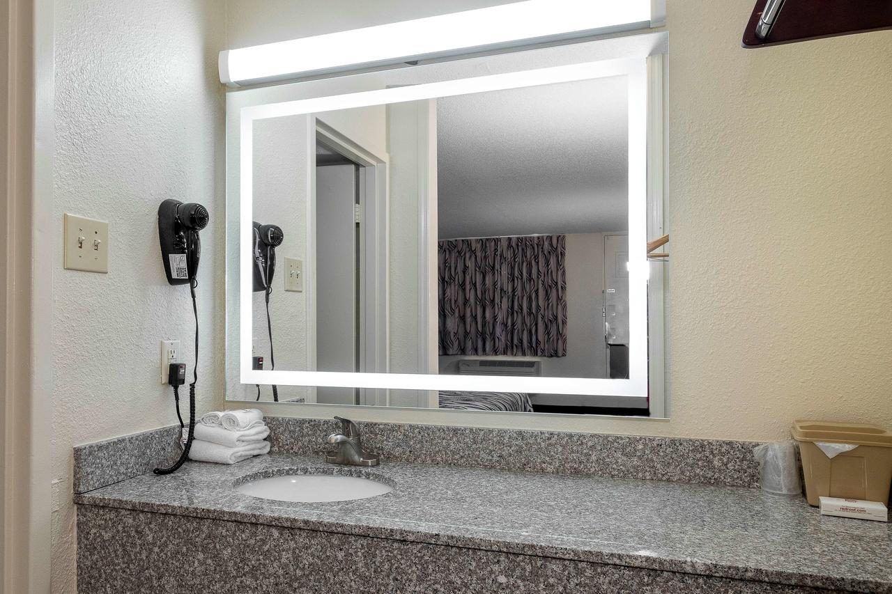 Red Roof Inn Murray - thumb 7