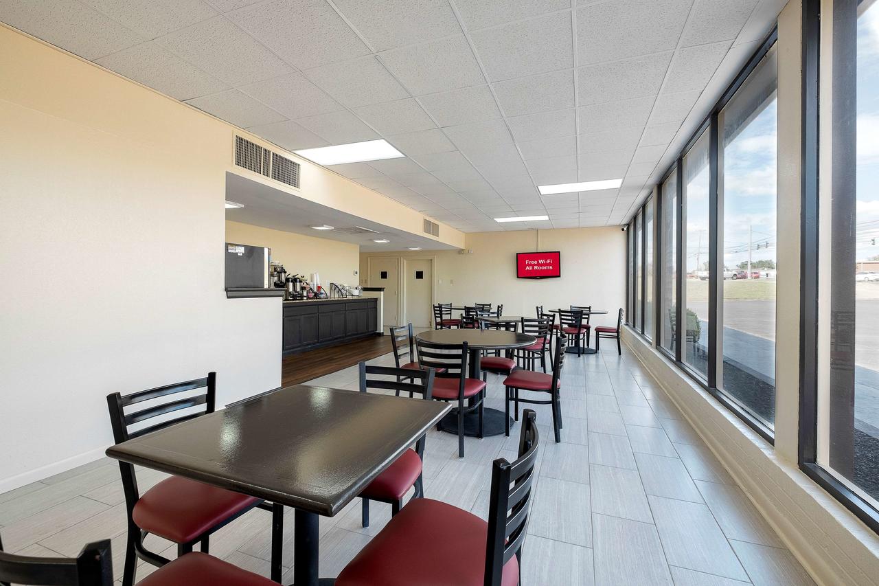 Red Roof Inn Murray - thumb 18