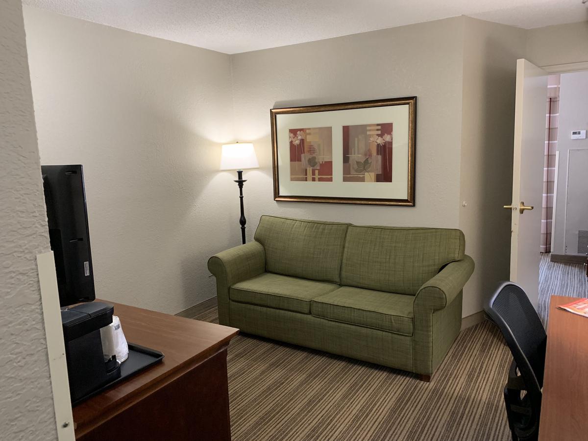 Country Inn & Suites By Radisson, Georgetown, KY - thumb 2