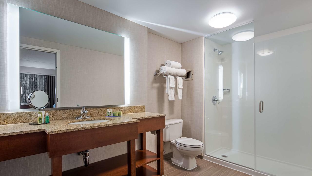Best Western Plus Cincinnati Riverfront Downtown Area - thumb 39