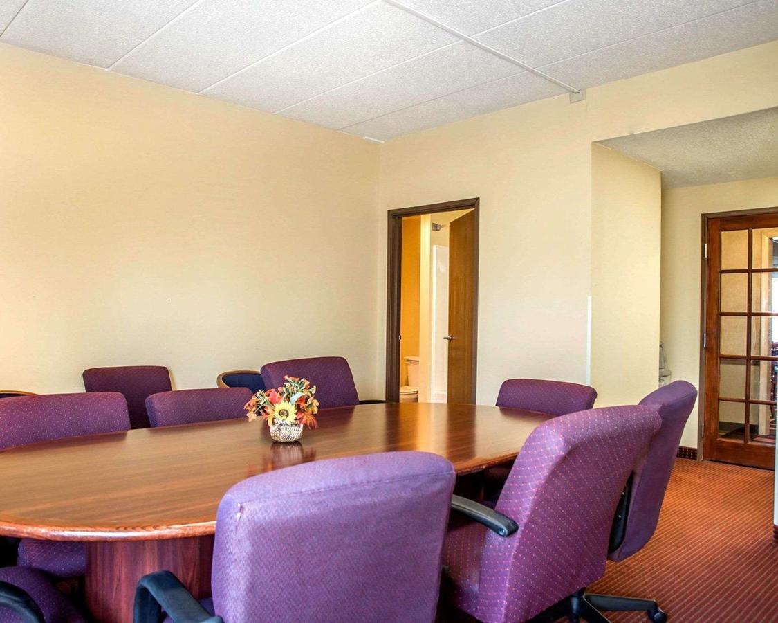 QUALITY INN AND SUITE CVG AIRPORT - thumb 7