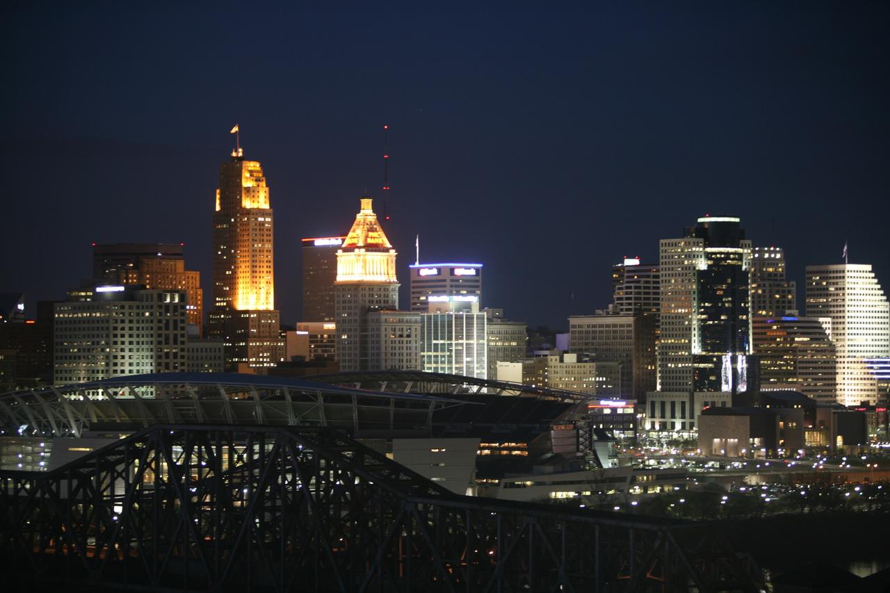 Radisson Hotel Cincinnati Riverfront - thumb 24
