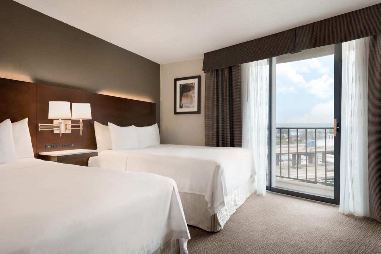Radisson Hotel Cincinnati Riverfront - thumb 11