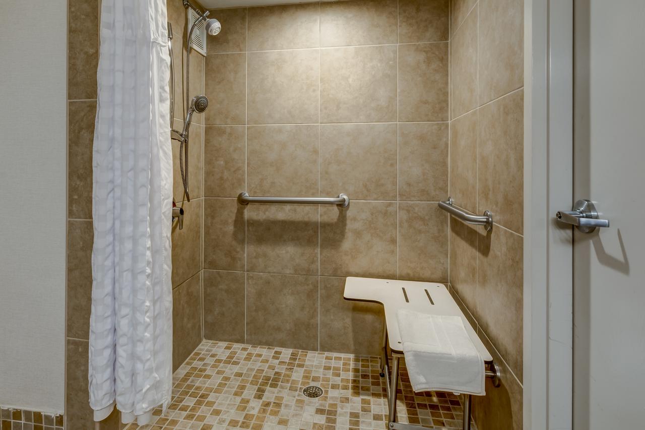 Embassy Suites Cincinnati - RiverCenter - thumb 28