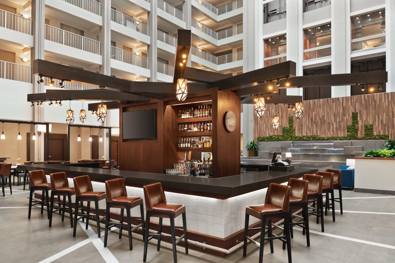 Embassy Suites Cincinnati - RiverCenter - thumb 5