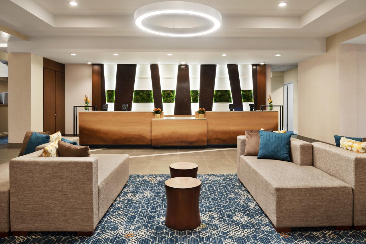 Embassy Suites Cincinnati - RiverCenter - thumb 4