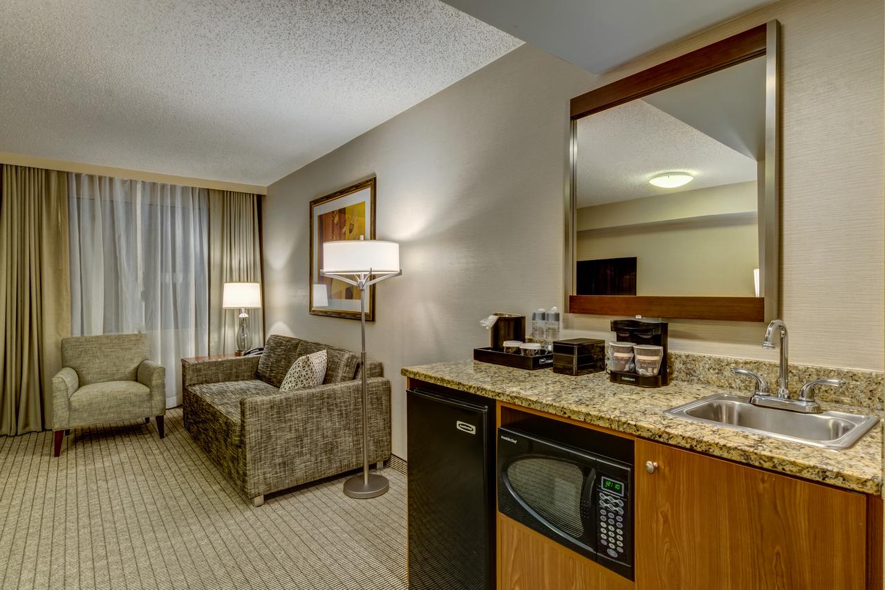 Embassy Suites Cincinnati - RiverCenter - thumb 20