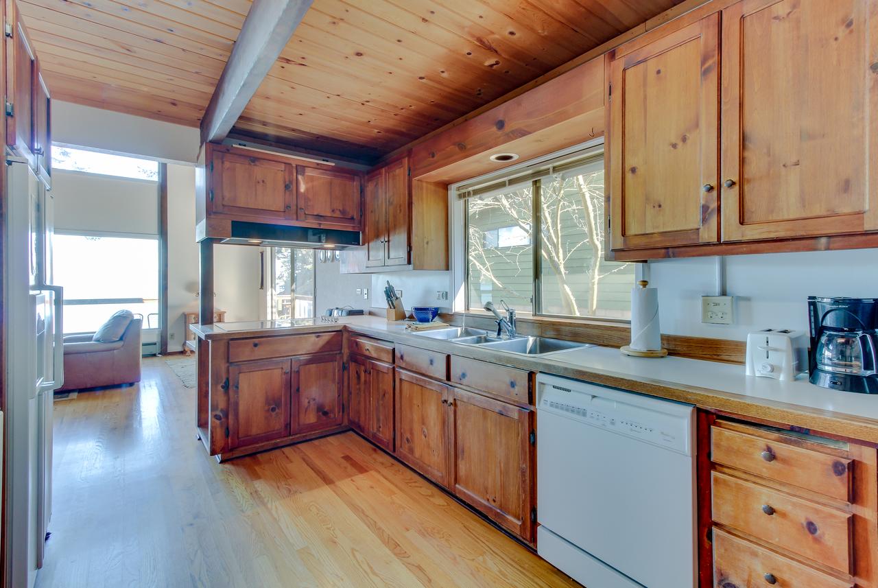 Lopez Island Hunter Bay Waterfront Home - thumb 27