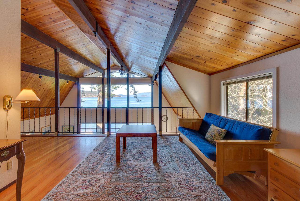 Lopez Island Hunter Bay Waterfront Home - thumb 13