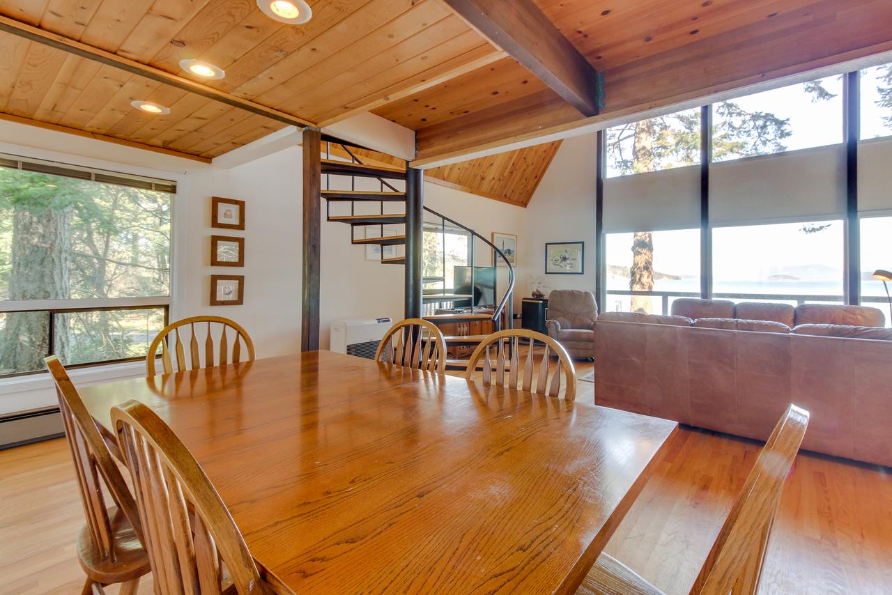 Lopez Island Hunter Bay Waterfront Home - thumb 28