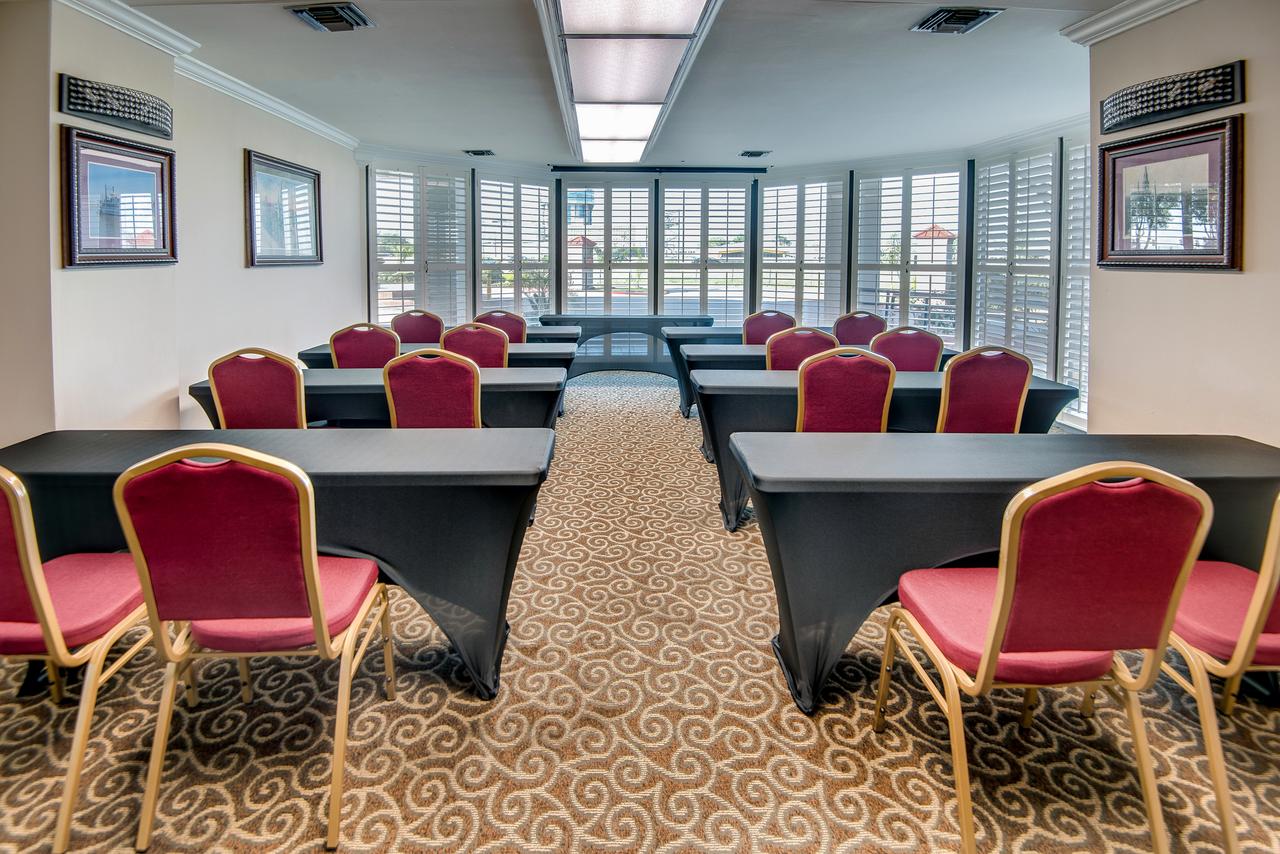 Ramada By Wyndham Metairie New Orleans Airport - thumb 28