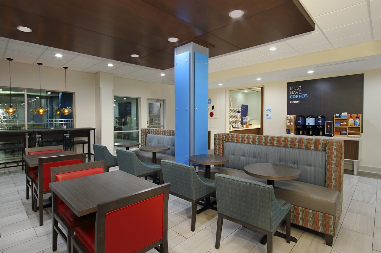 Holiday Inn Express & Suites - Lake Charles South Casino Area - thumb 21