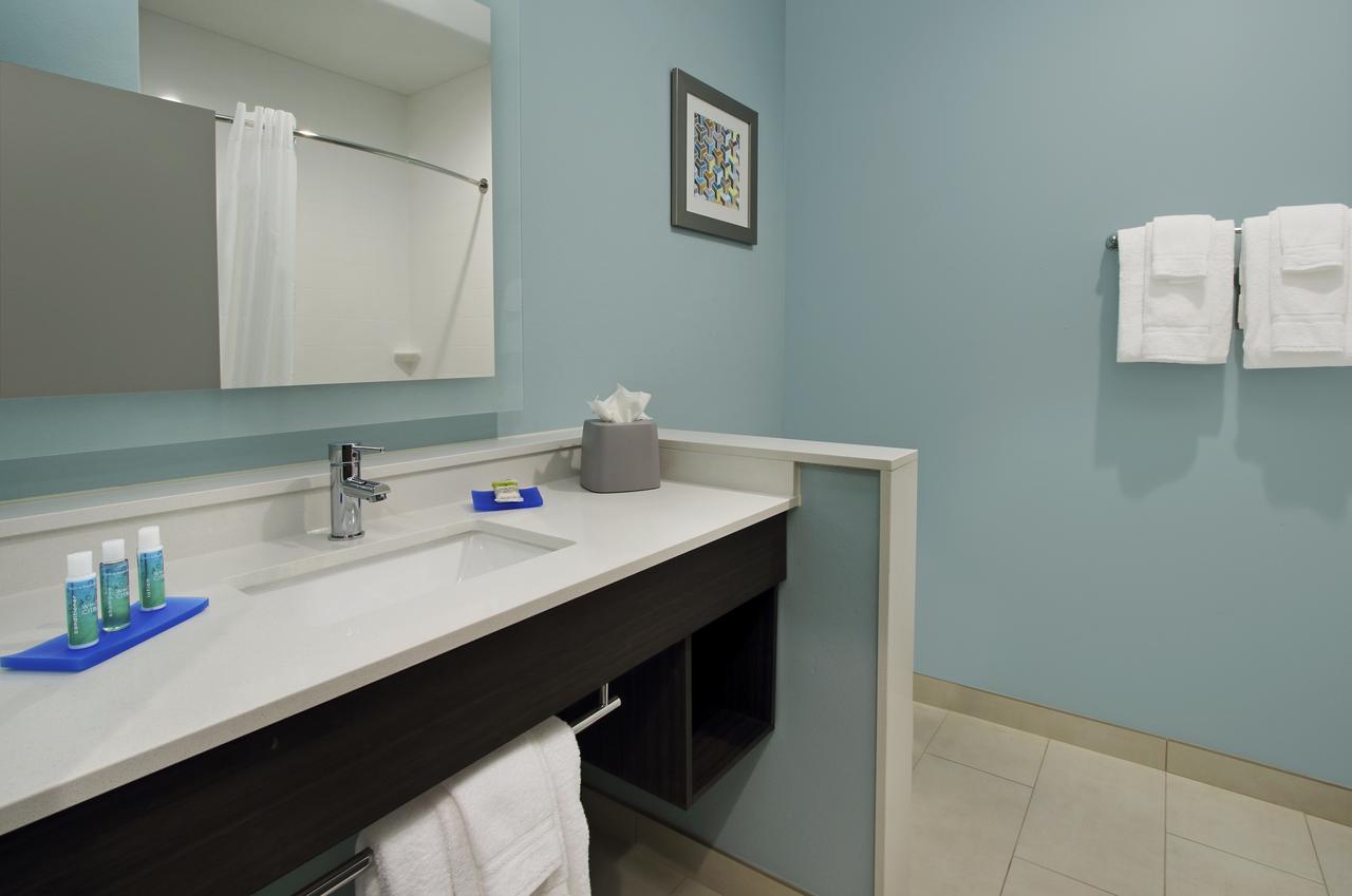 Holiday Inn Express & Suites - Lake Charles South Casino Area - thumb 6