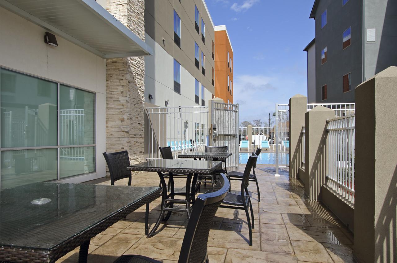 Holiday Inn Express & Suites - Lake Charles South Casino Area - thumb 24