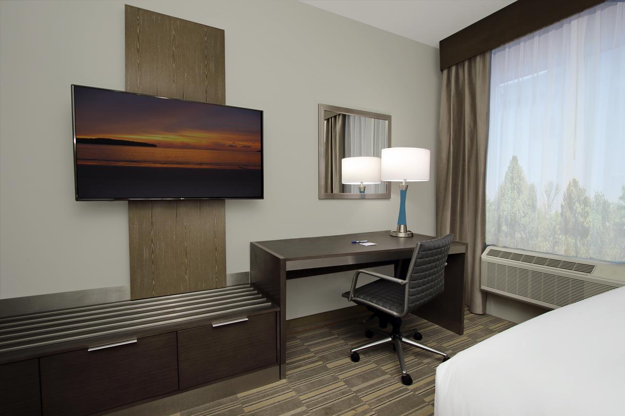 Holiday Inn Express & Suites - Lake Charles South Casino Area - thumb 14