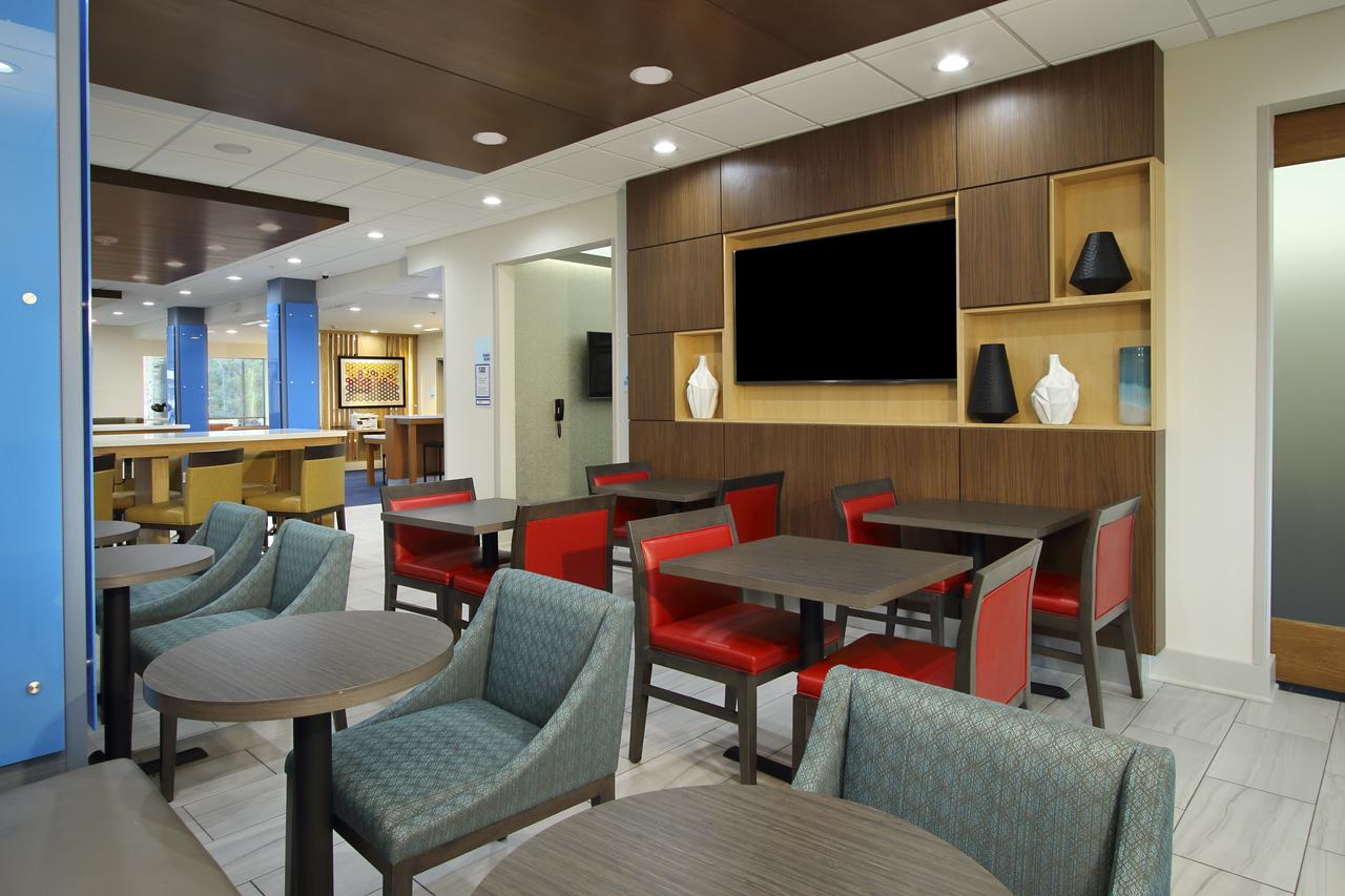 Holiday Inn Express & Suites - Lake Charles South Casino Area - thumb 34