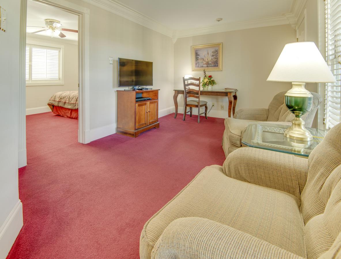 Plaza Suites Of Metairie - thumb 1