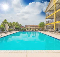 Super 8 by Wyndham Metairie - Accommodation Arizona