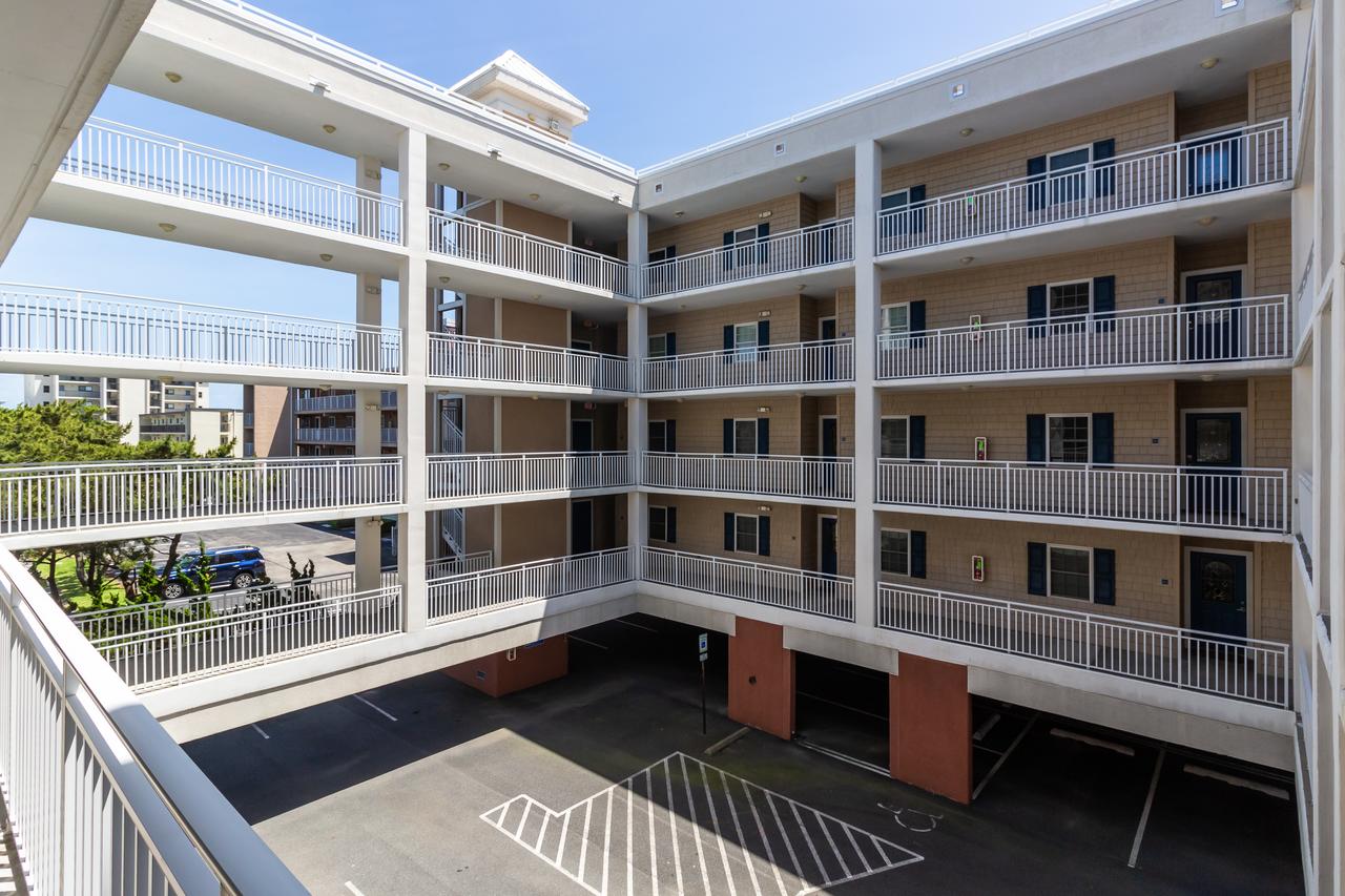 Seaside Retreat Condos - thumb 28