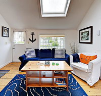 New Listing Cape Cod Cottage  100 Yards To Beach Cottage - Accommodation Arizona