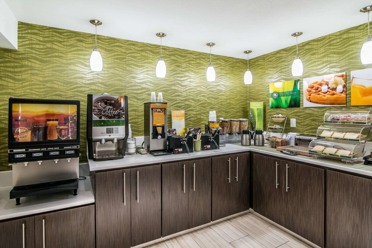 Quality Inn & Suites Near White Sands National Monument - thumb 1