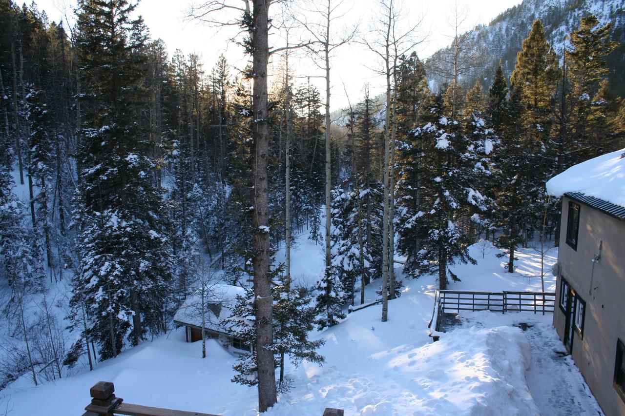 Amizette Inn - thumb 36