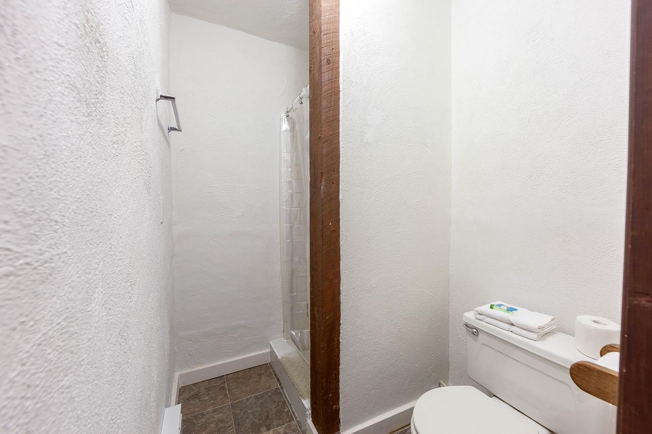 Amizette Inn - thumb 10