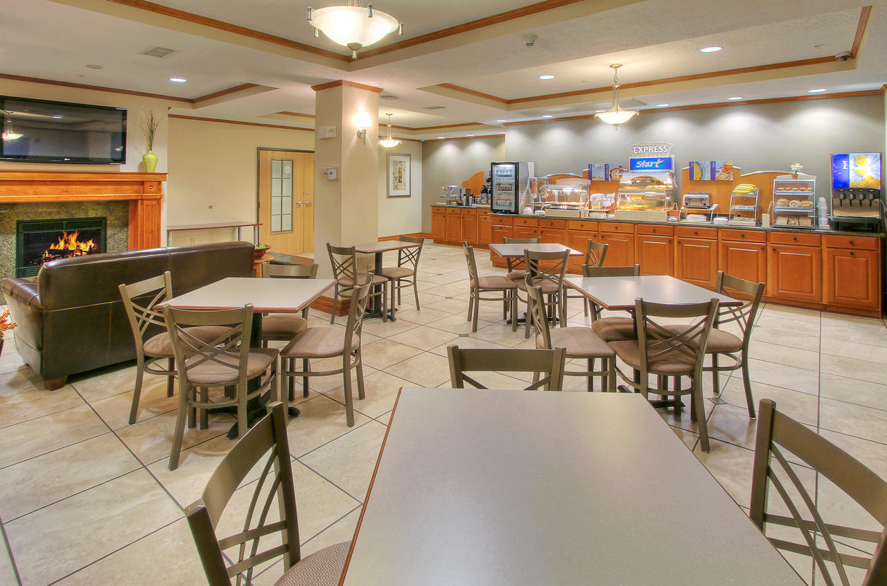 Holiday Inn Express Socorro - thumb 2