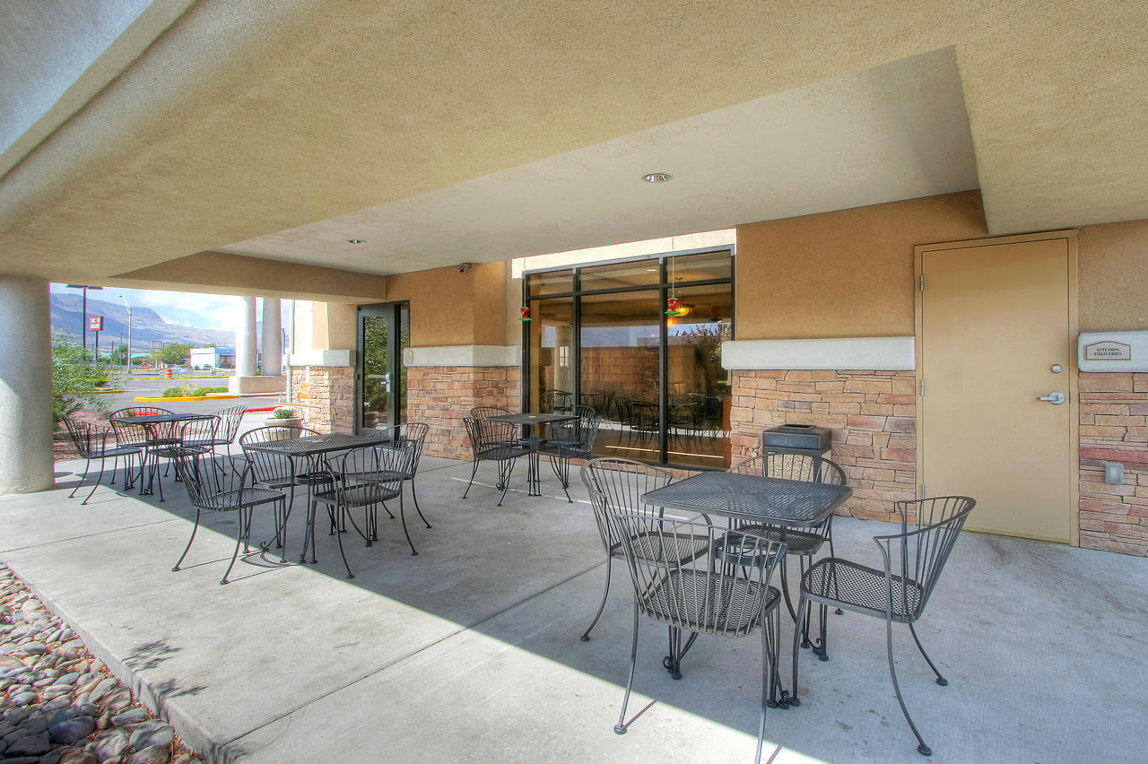 Holiday Inn Express Socorro - thumb 13