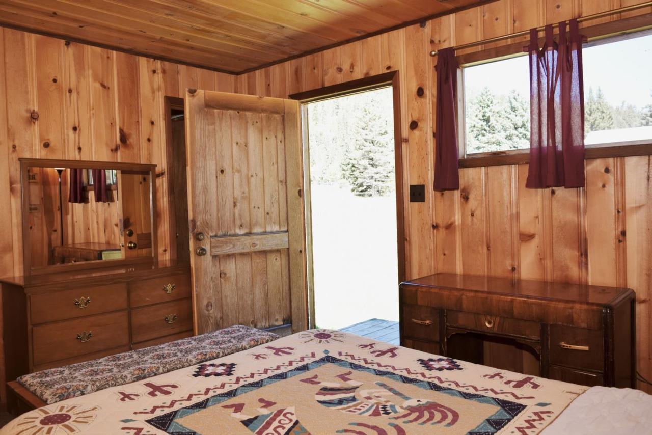 The Hall`s Harem Cabin - thumb 31