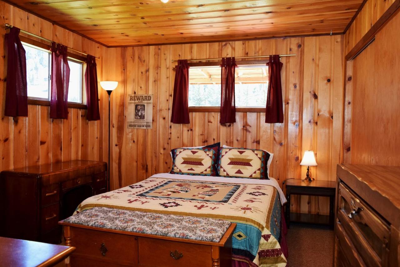 The Hall`s Harem Cabin - thumb 29