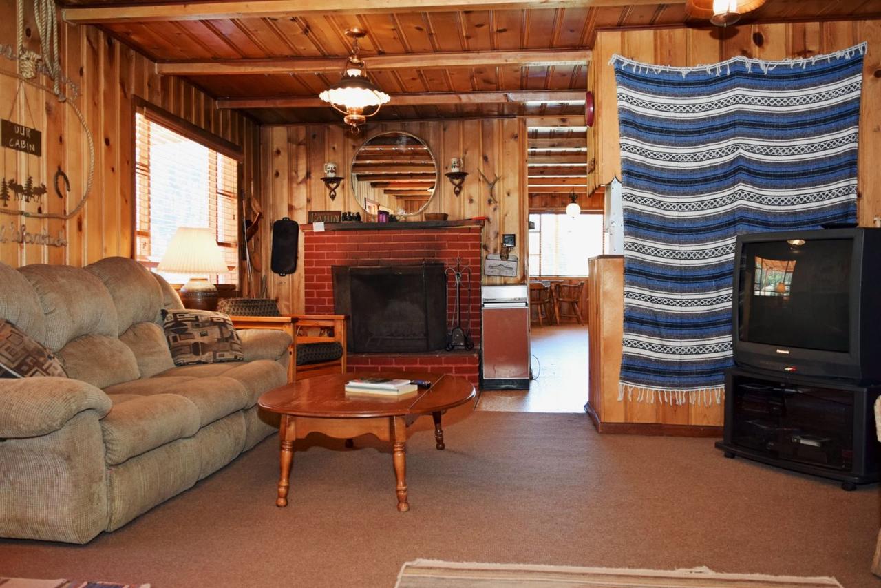 The Hall`s Harem Cabin - thumb 1