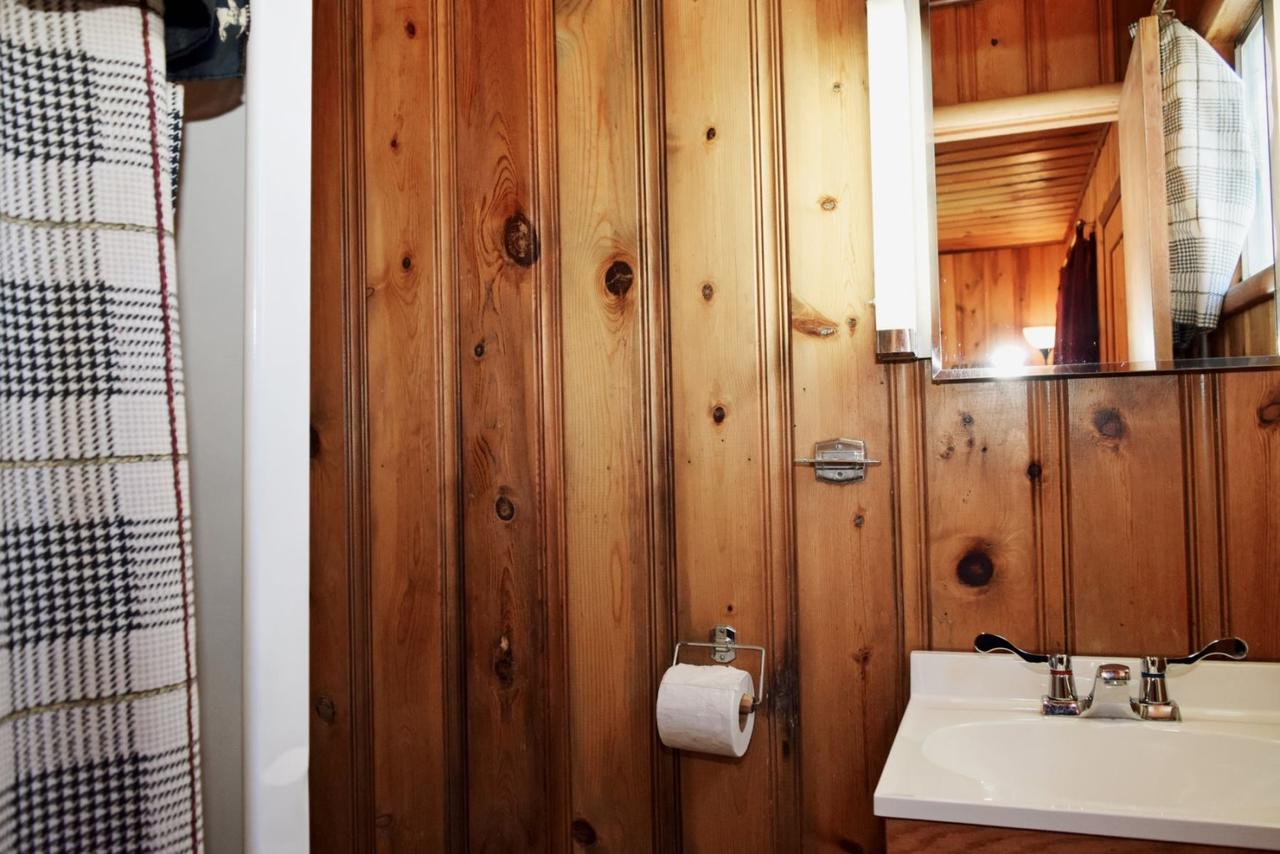 The Hall`s Harem Cabin - thumb 32