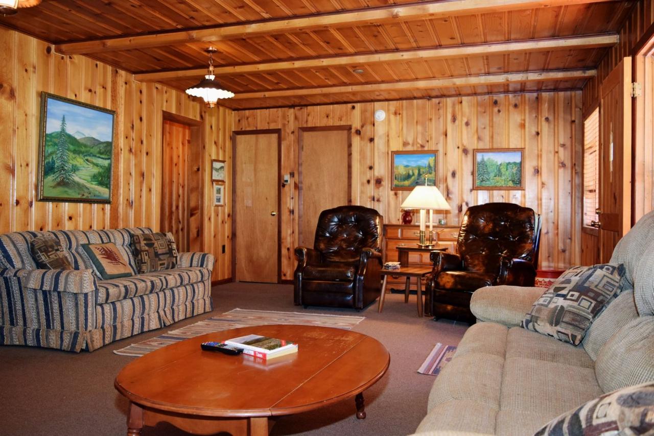 The Hall`s Harem Cabin - thumb 3