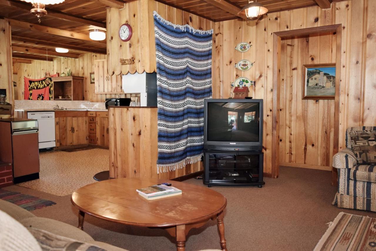 The Hall`s Harem Cabin - thumb 5