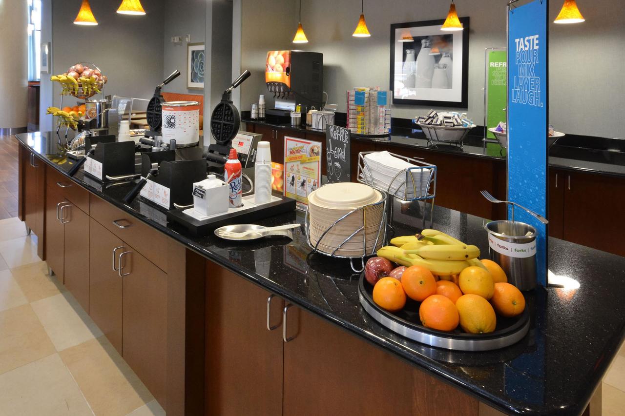 Hampton Inn Raleigh/Durham Airport - thumb 24