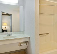 Days Inn by Wyndham Lisbon - Accommodation Arizona