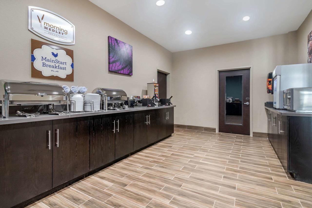 MainStay Suites Bricktown - Near Medical Center - thumb 16