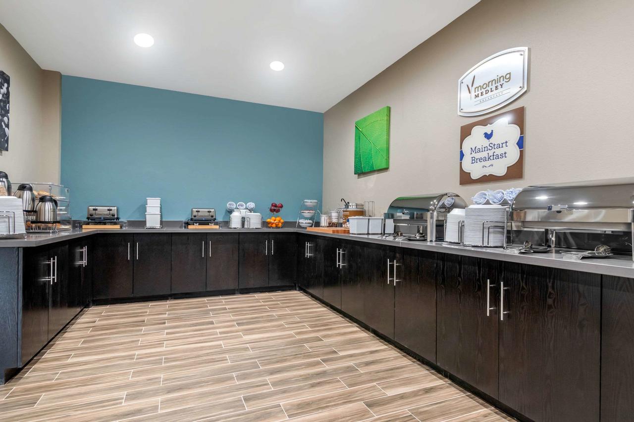 MainStay Suites Bricktown - Near Medical Center - thumb 17