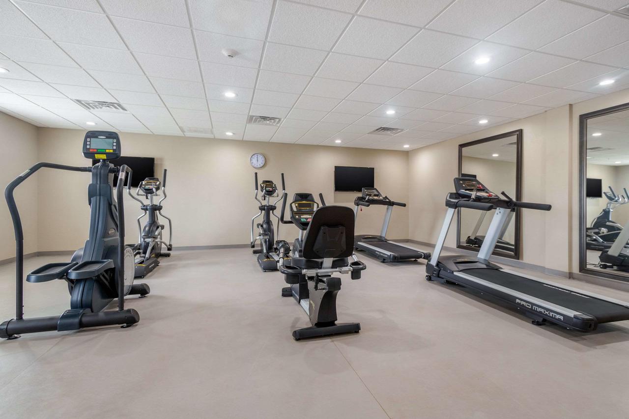 MainStay Suites Bricktown - Near Medical Center - thumb 2