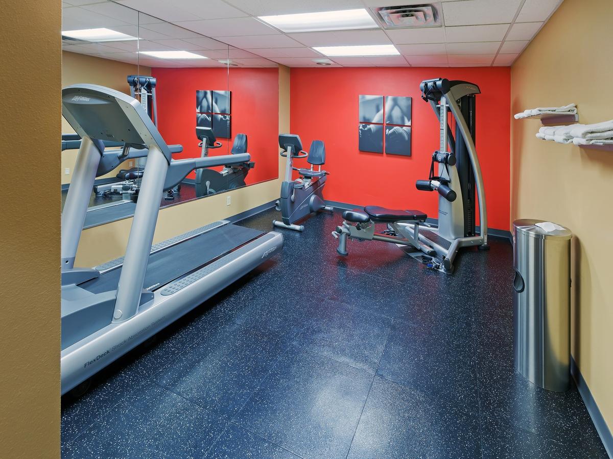 Country Inn & Suites By Radisson, Oklahoma City At Northwest Expressway, OK - thumb 5