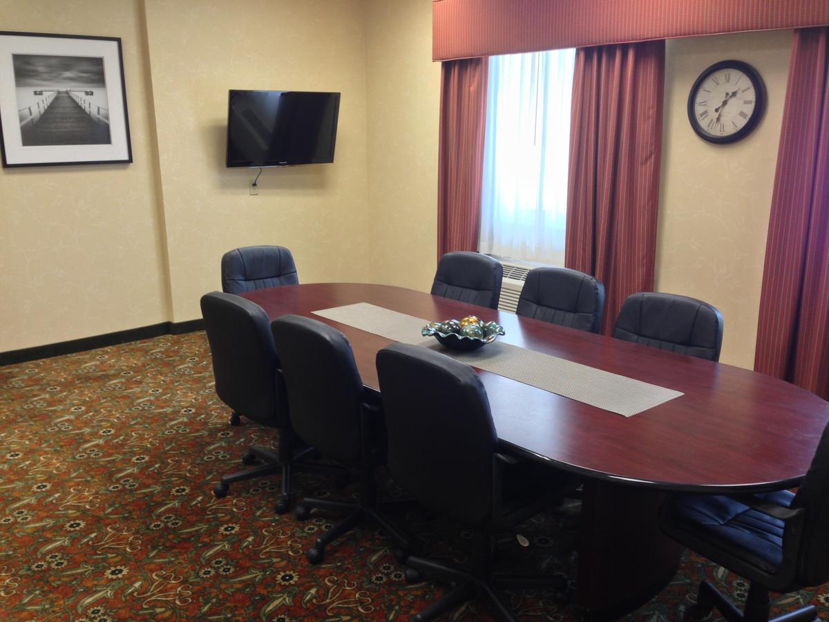 Country Inn & Suites By Radisson, Oklahoma City At Northwest Expressway, OK - thumb 18