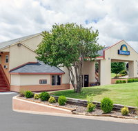 Days Inn by Wyndham Ardmore - Accommodation Arizona