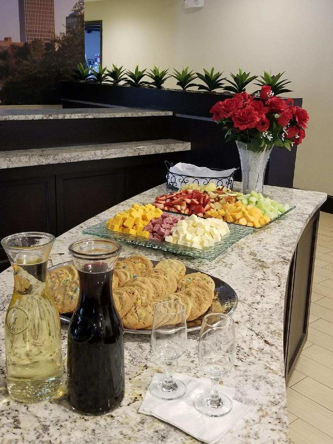 Club Hotel Nashville Inn & Suites - thumb 24