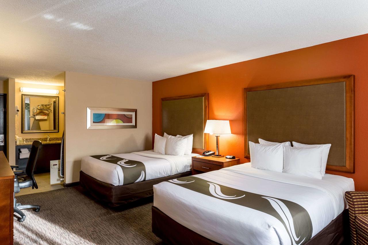 Quality Inn Nashville Downtown - Stadium - thumb 7