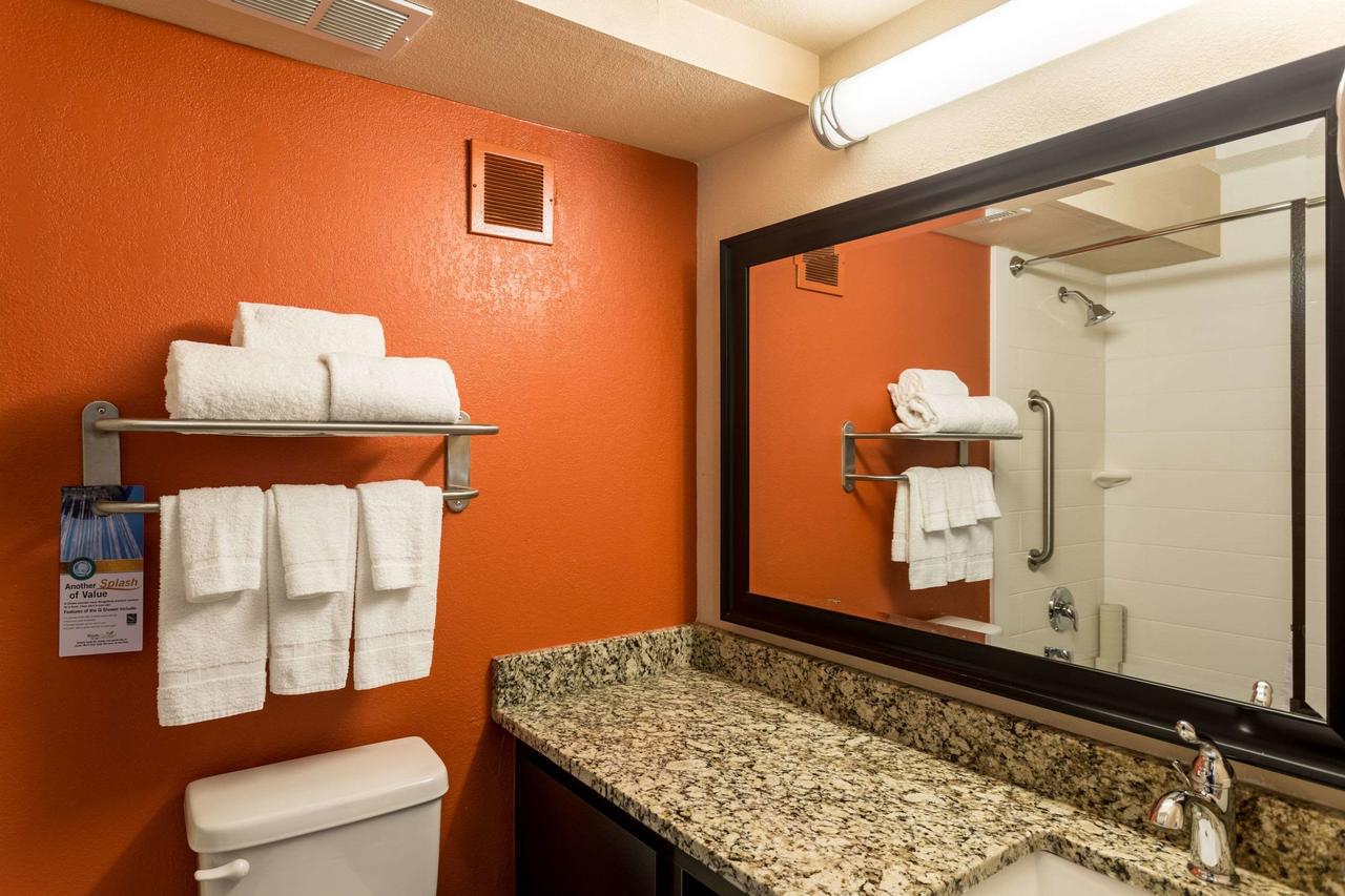 Quality Inn Nashville Downtown - Stadium - thumb 30